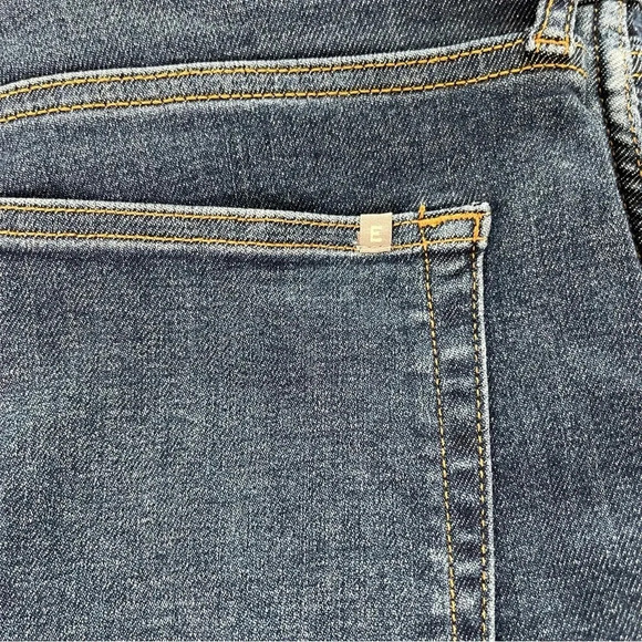 EVERLANE The Way-High Clean Front Skinny Jean in Vintage Blue - Picture 11 of 14